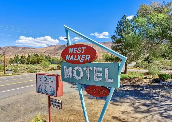 The Historic West Walker Motel